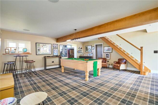 6 bed Barn Conversion for sale Image 10