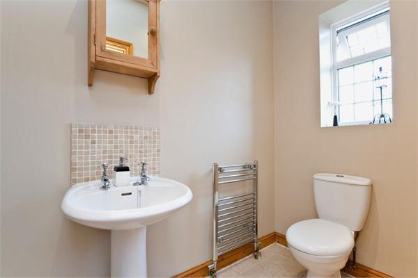 En-Suite Shower Roo