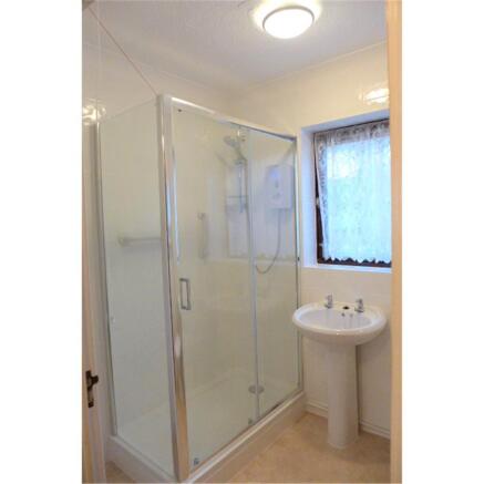 Bathroom (3)