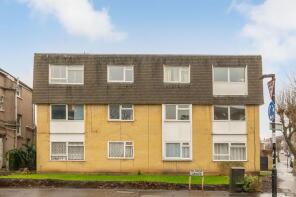 2, 284 Becton Court, Holmesdale Road, South Norwood, London SE25 6HS