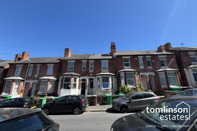 5 Bedroom mid terrace house - HMO