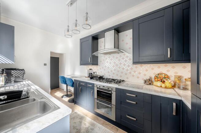 3 bed Terraced for sale Image 5