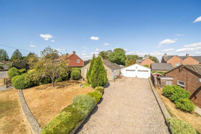 Hill View, 42 Grays Lane, Paulerspury (e) cr.jpg
