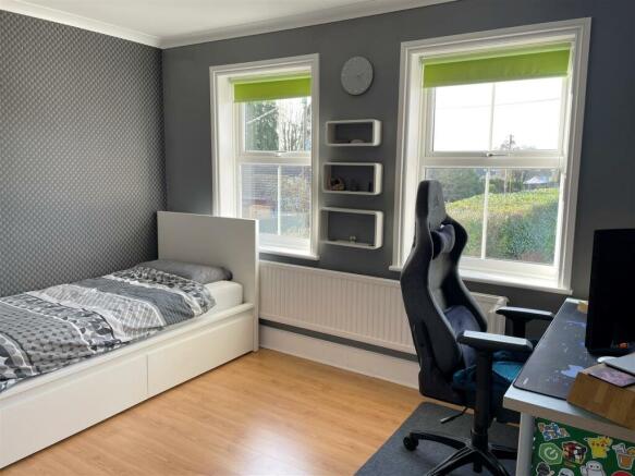 Bed 4.JPG