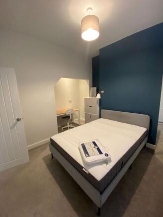 3 bed Town House to rent Image 9