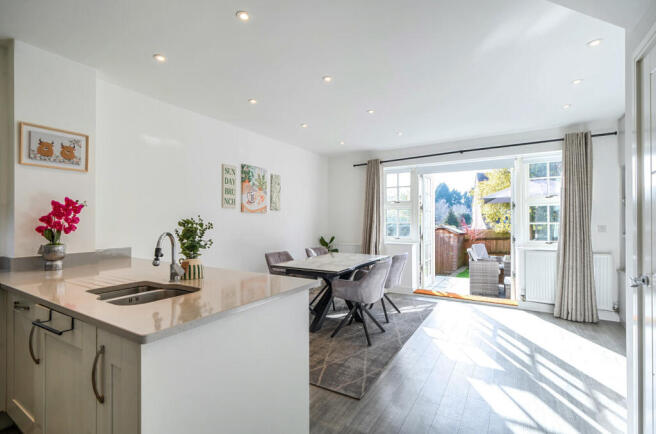 1420346-10-699f0c...