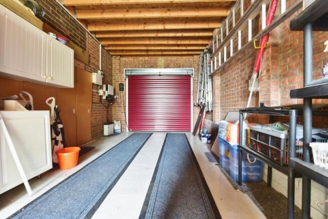 2 bed Semi-Detached for sale Image 12