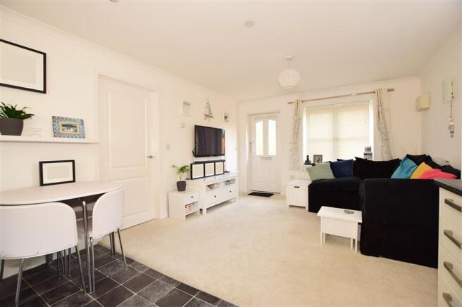 Kitchen/ Living Room