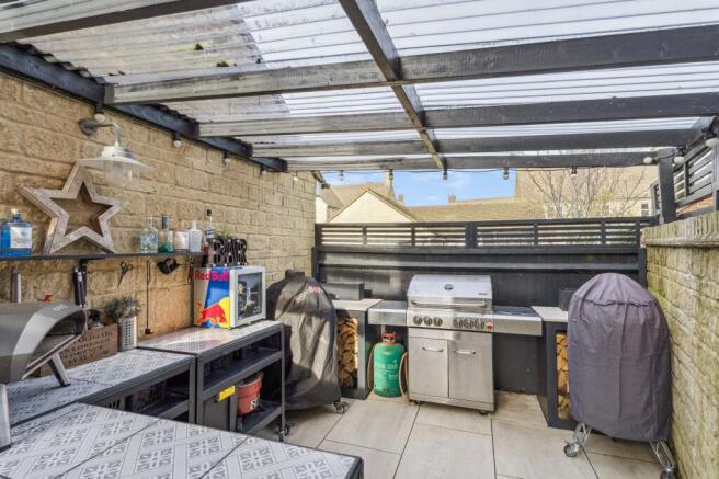 Outdoor Kitchen