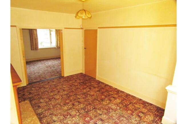 Lounge/Dining Room