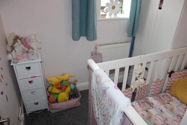 bedroom3-1.JPG