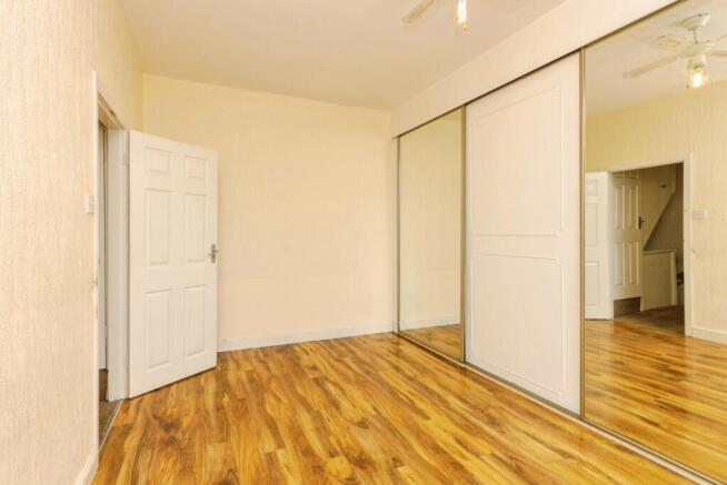 2 bed Terraced for sale Image 10