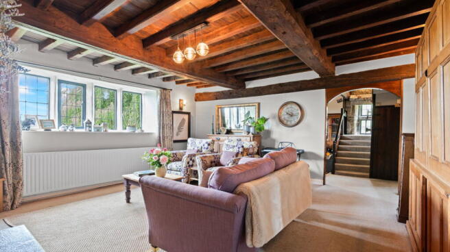 4 bed Stone House for sale Image 11