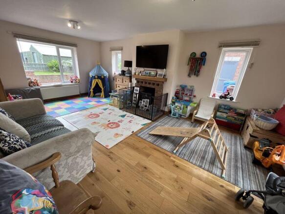4 bed Character Property for sale Image 8