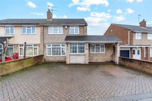 82, Pepper Hill, Northfleet, Gravesend DA11 8EZ