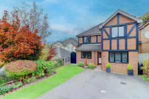 16, Foxhill Close, High Wycombe HP13 5BL