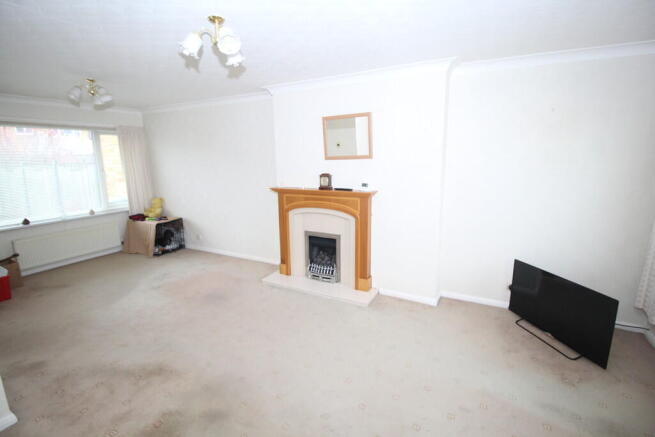 3 bed Semi-Detached for sale Image 4