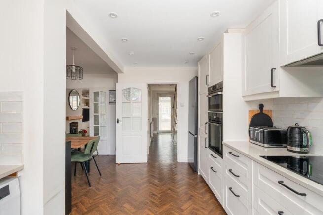 0G1ABH - Kitchen B.jpg