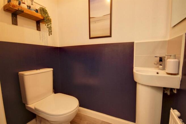 3 bed Semi-Detached for sale Image 11