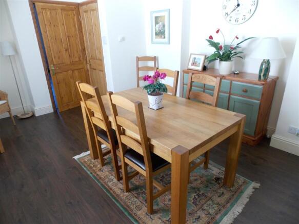 dining room1.JPG