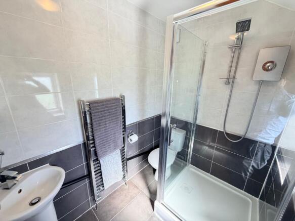 3 bed Semi-Detached for sale Image 11