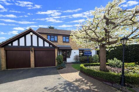 Duncan Gardens, Purley on Thames, Reading, Berkshire, RG8