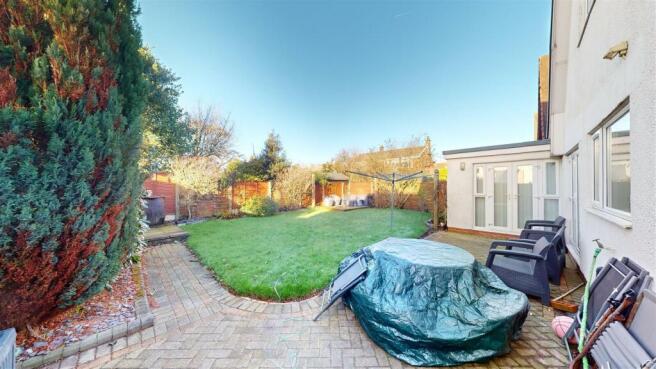 The Avenue Rear Garden