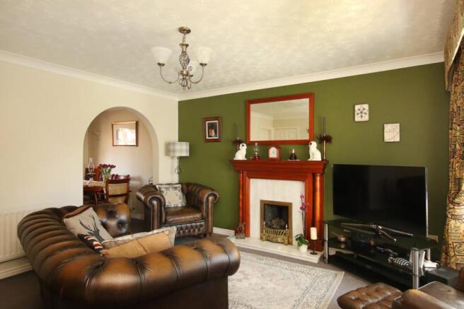 Lounge 1