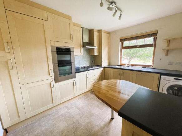 Kitchen.JPG