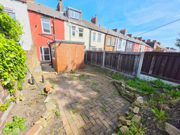 2 bed Terraced for sale Image 12