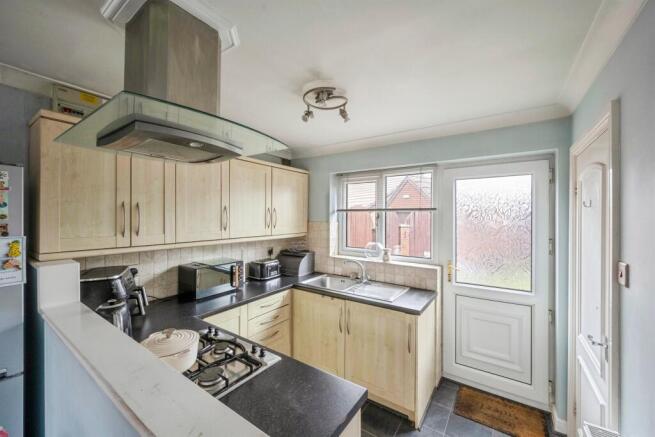 3 bed Detached for sale Image 8