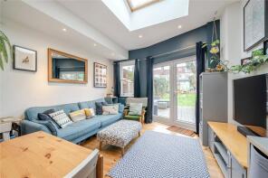 5, The Crest, London N13 5JT