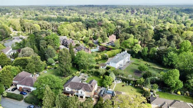 Crawley Ridge, Camberley, Surrey photo 4