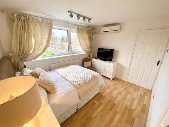 N Bedroom