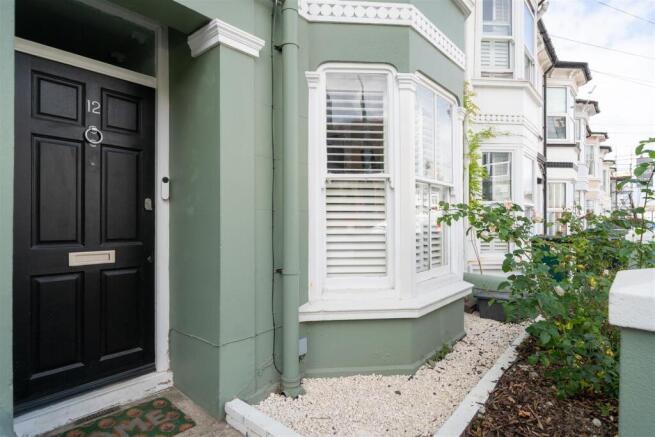 12 Byron St (2).JPG