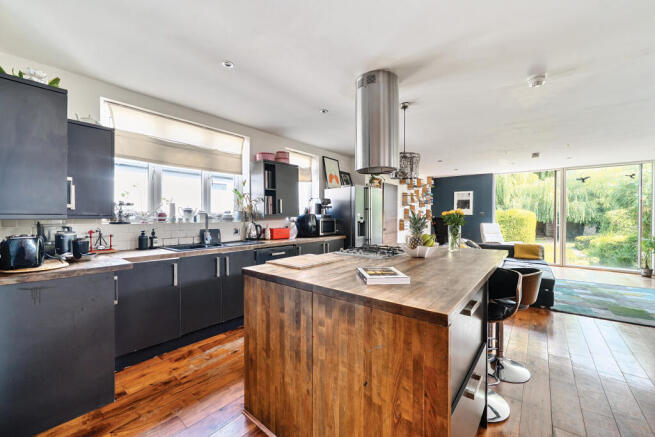 1340159-7-68a47133523b7