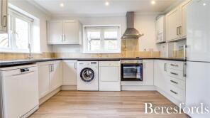 137, Warley Hill, Brentwood CM13 3AJ