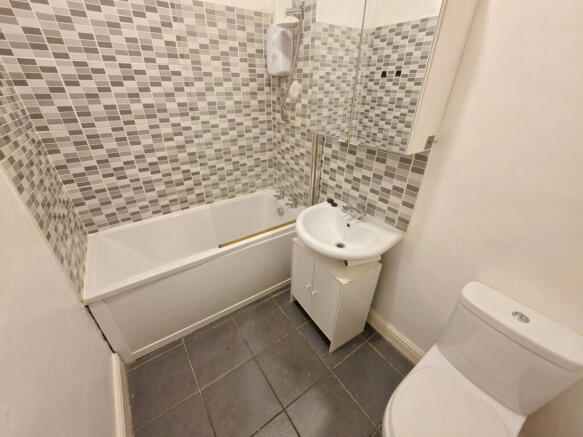 2 bed Terraced for sale Image 10