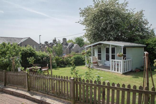 3 bed Semi-Detached for sale Image 4