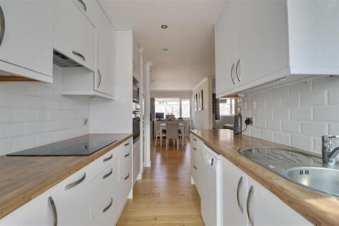 Rosemary Way, Cowplain, Waterlooville
