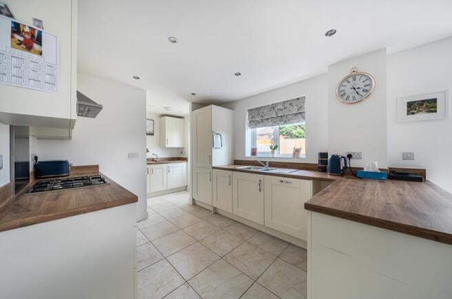 1330948-7-688cd58dd242b