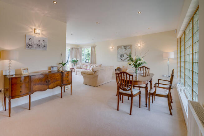 3 bed Detached Bungalow for sale Image 8