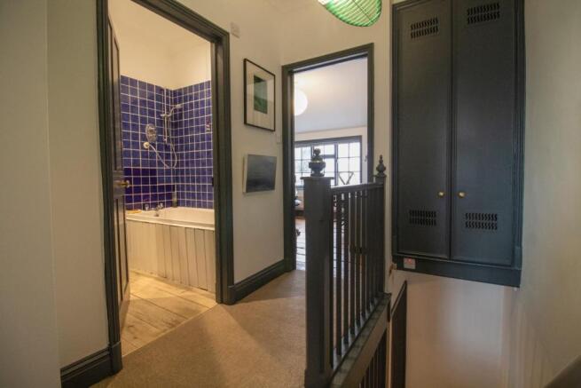 60 Westgate Street [Landing].jpg