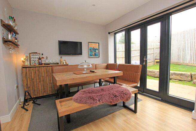 3 bed Semi-Detached for sale Image 4