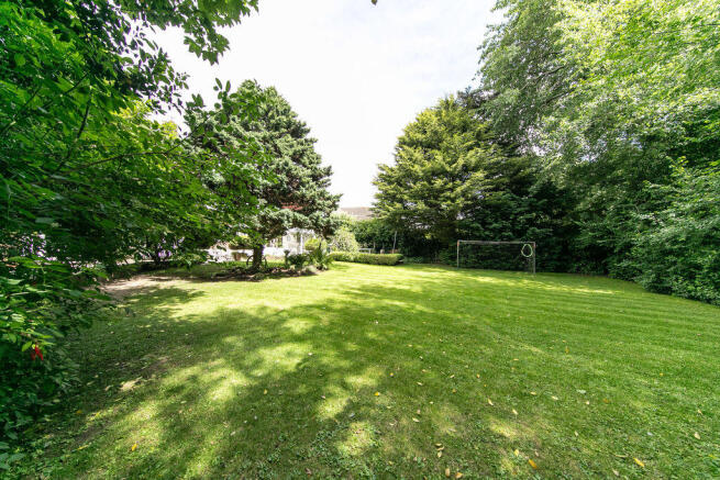 Mature private garden