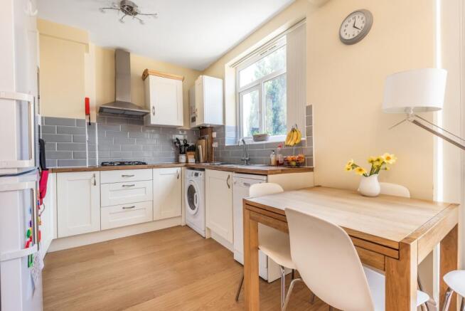Kitchen/Dining Area