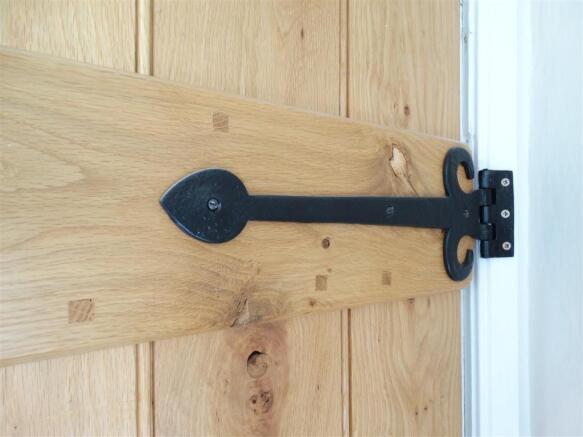 OAK DOOR /