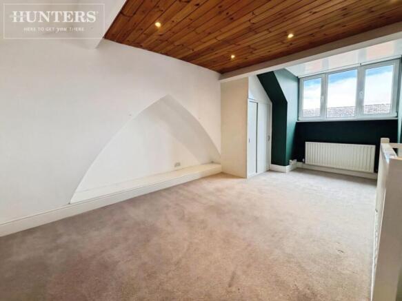 3 bed Terraced to rent Image 12