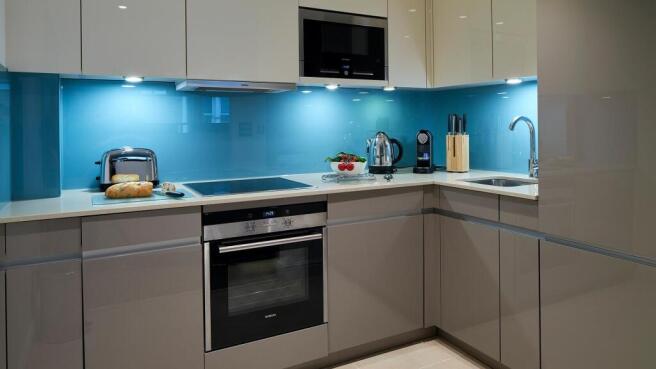 CCH_Superior-1-Bedroom_BBlock-Kitchen.jpg