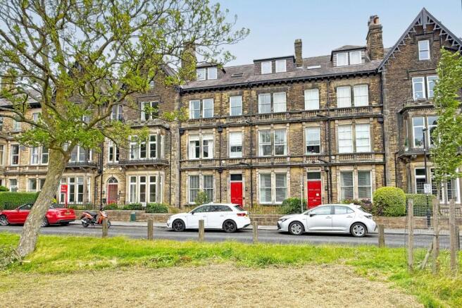 2 bed Apartment for sale Image 11